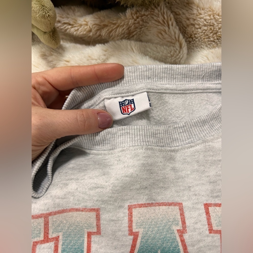 VINTAGE “ 90s NFL Miami dolphins” Crewneck - Men’s M - Picture 3 of 4
